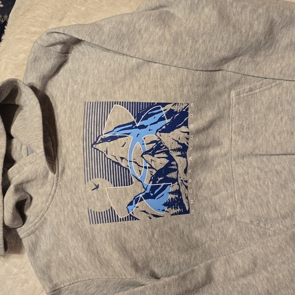 Under Armour Hoodie